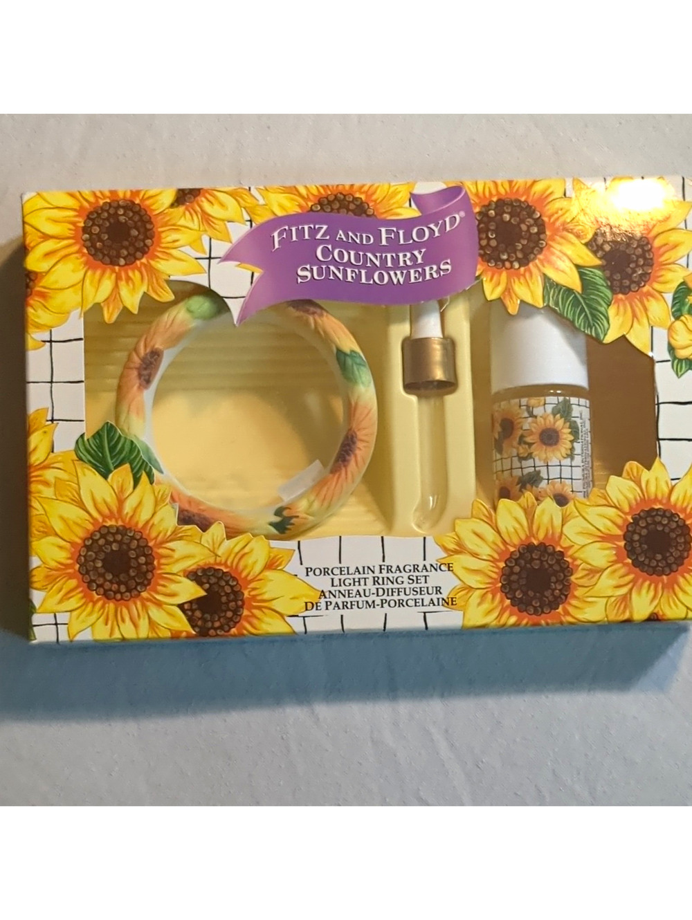 Fitz and Floyd Country Sunflowers Porcelain Diffuser Light Ring Set, 5.1 fl oz